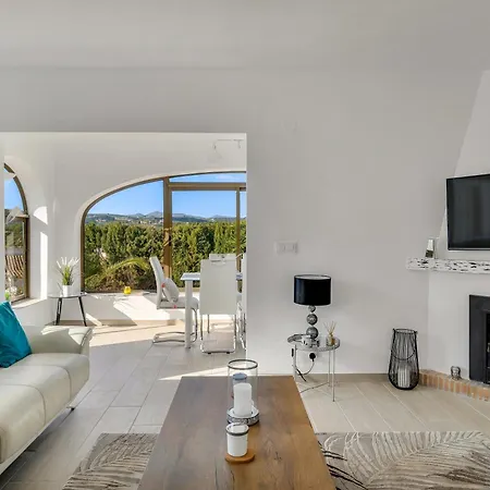 Casa Bendita - By Aldertons