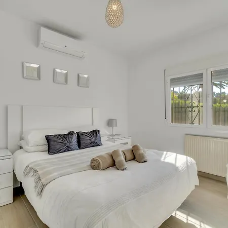Casa Bendita - By Aldertons *